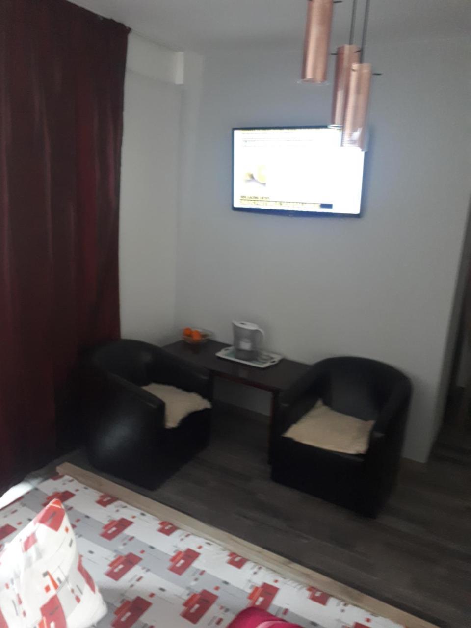 Apartament Premium Travel Apartment Oradea Bagian luar foto