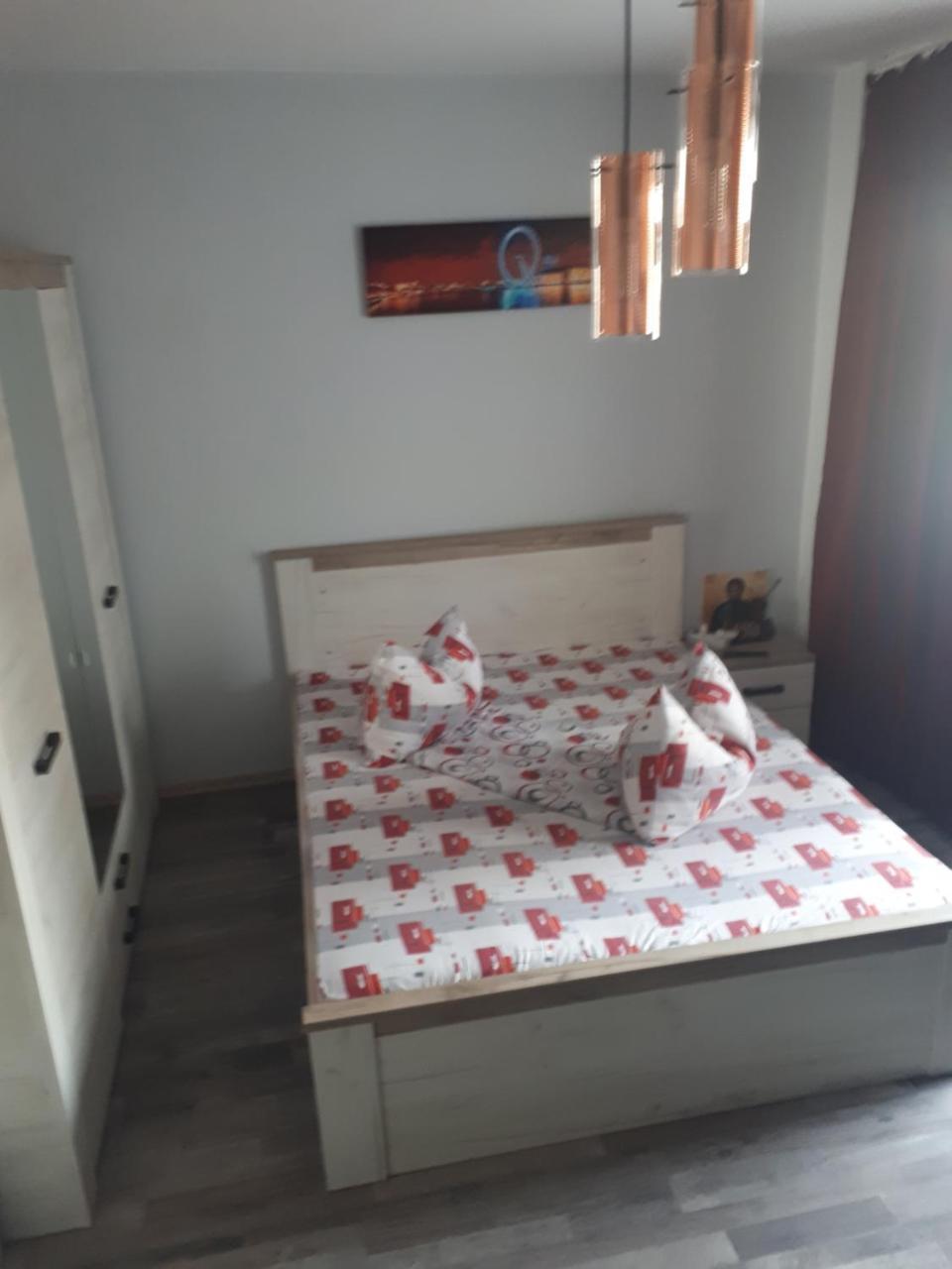 Apartament Premium Travel Apartment Oradea Bagian luar foto