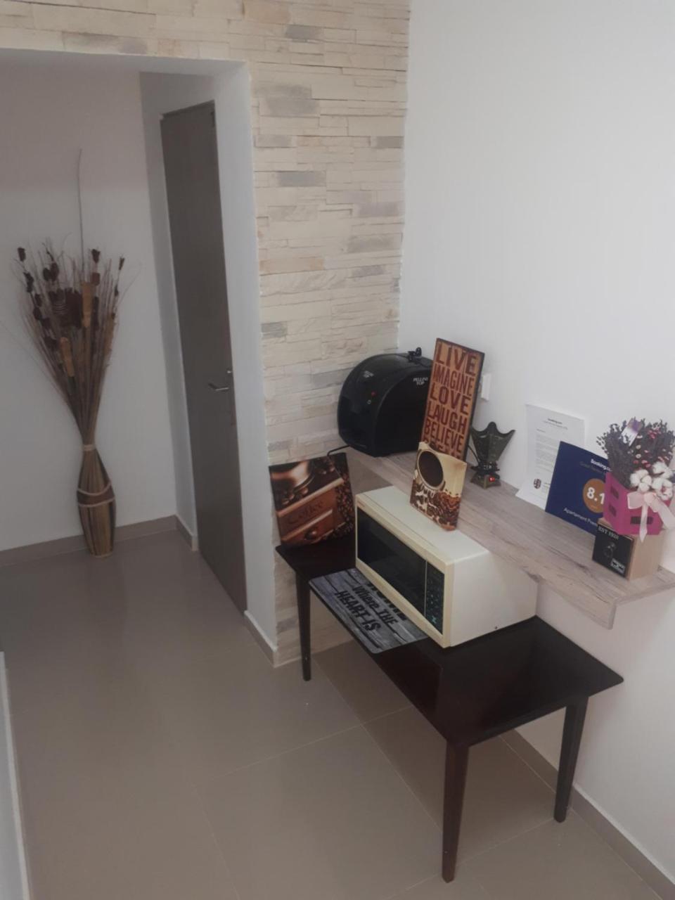 Apartament Premium Travel Apartment Oradea Bagian luar foto