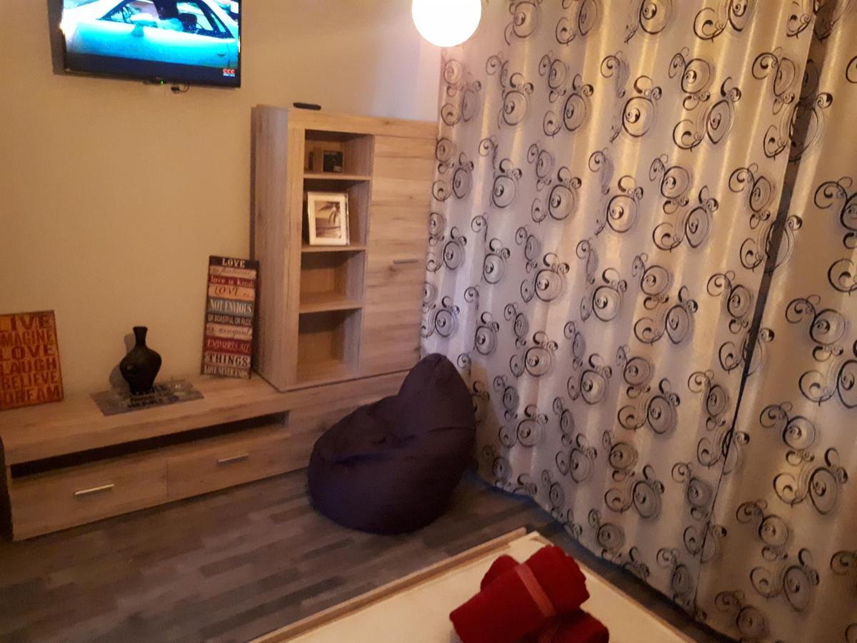 Apartament Premium Travel Apartment Oradea Bagian luar foto